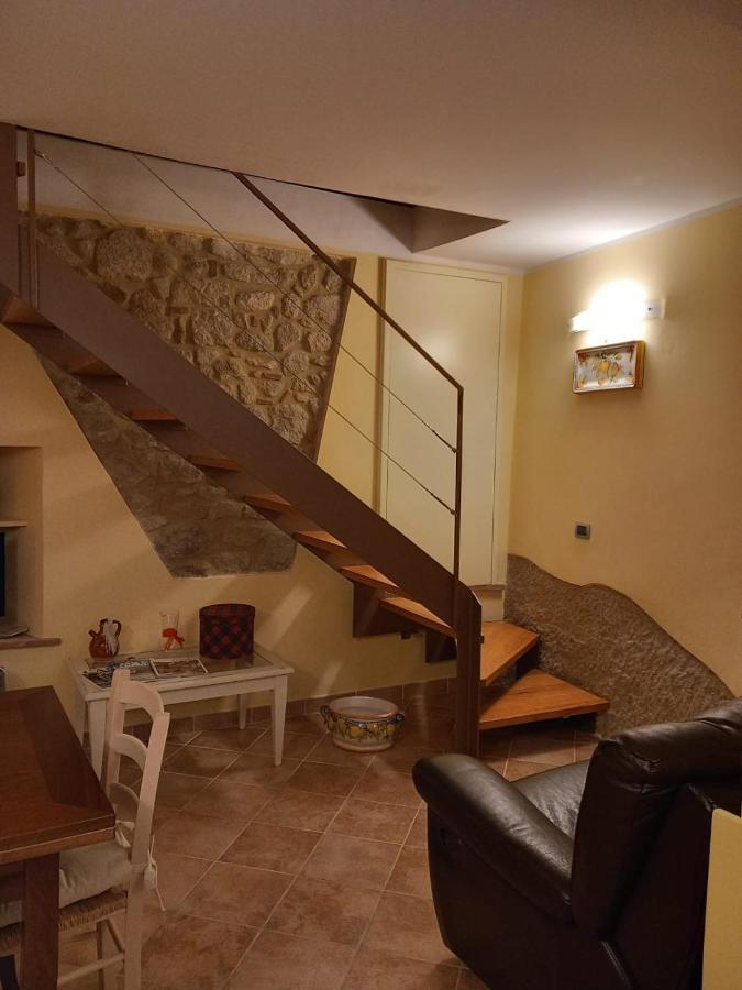 Linda'S Holiday Home Роккастрада Екстер'єр фото